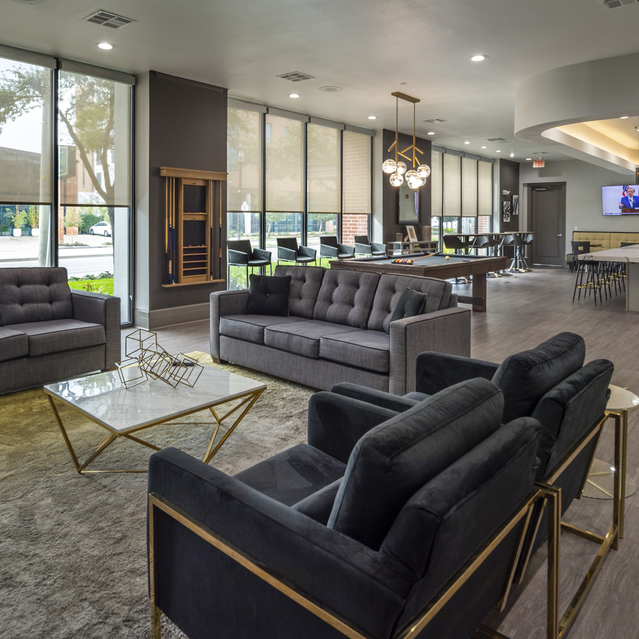 Instrata Upper Kirby - Open concept living area
